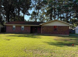 1406 Ridgway Rd, Pine Bluff, AR 71603