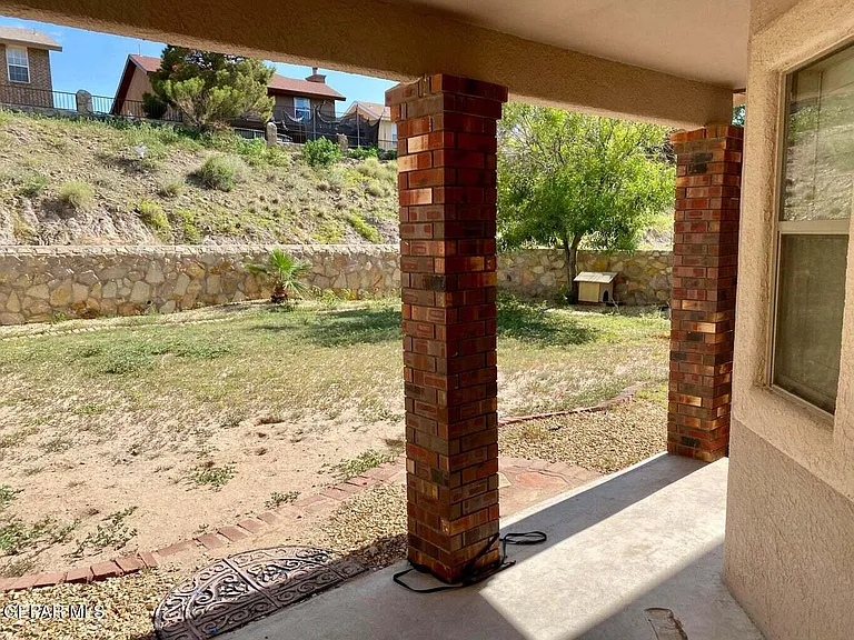 7334 Prickley Pear Dr — Photo 25