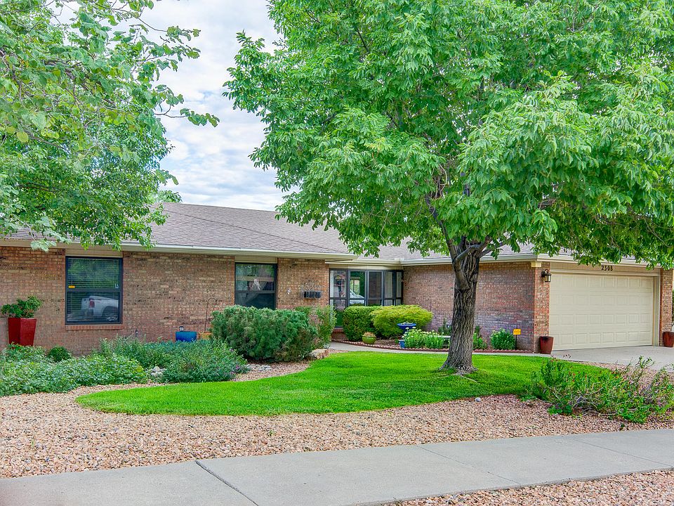 1st image of 2308 Madre Dr NE