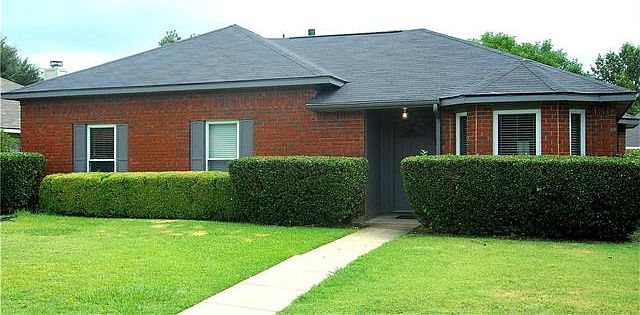 1st image of 610 Hanover Dr