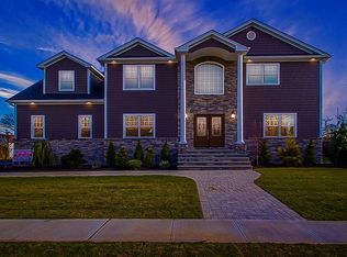 40 Highwater Ave, Massapequa, NY