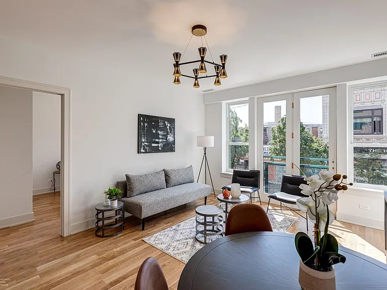 2740 N Spaulding Ave — Photo 8