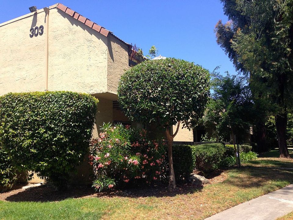 1st image of 303 Tradewinds Dr APT 1