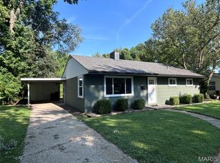 640 Devonshire Dr, Swansea, IL 62226
