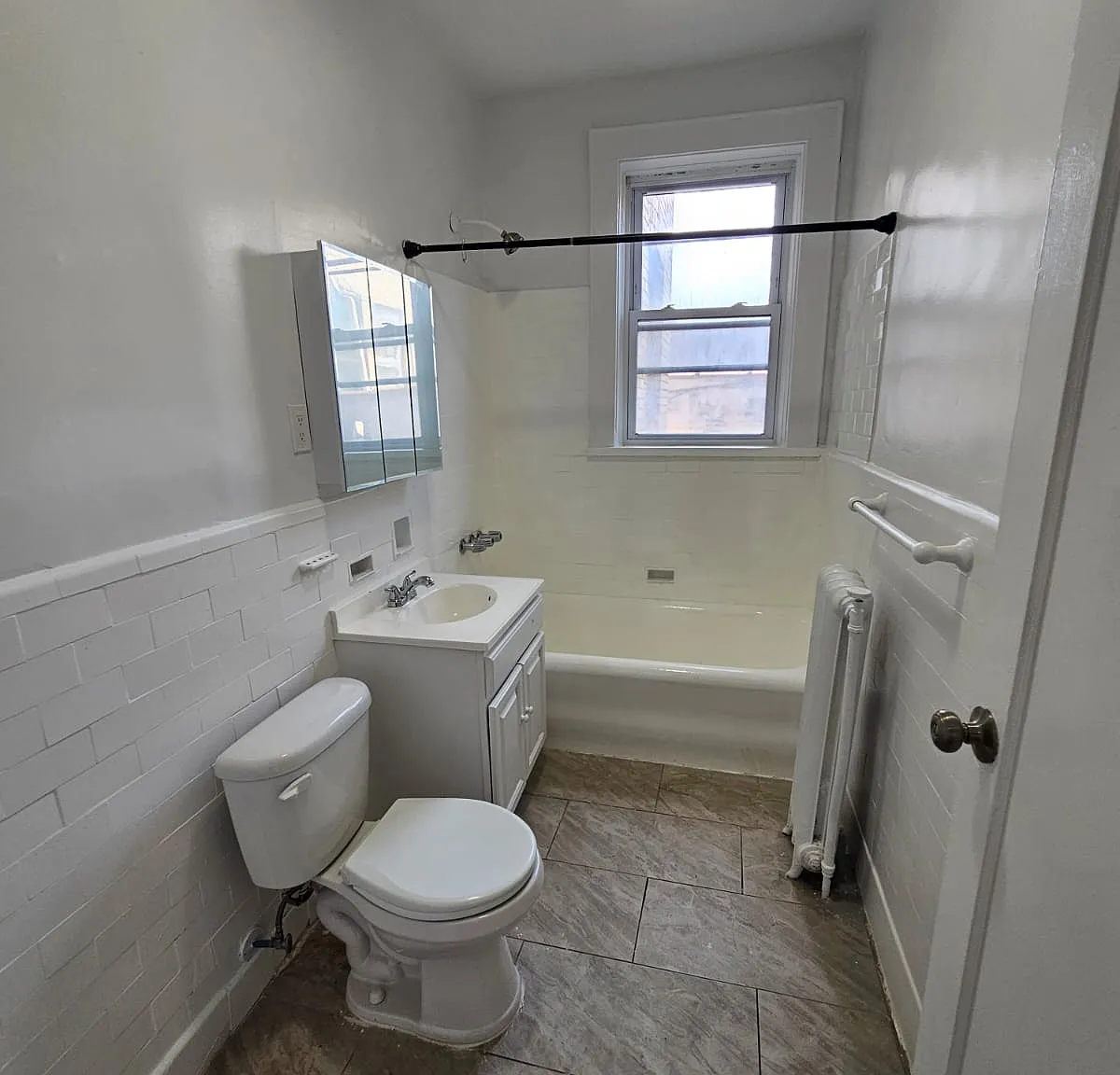 2 bed, $1,650 — Photo 3