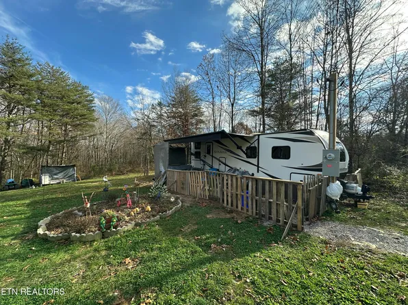 341 Dwyer Dr, Crossville, TN 38572