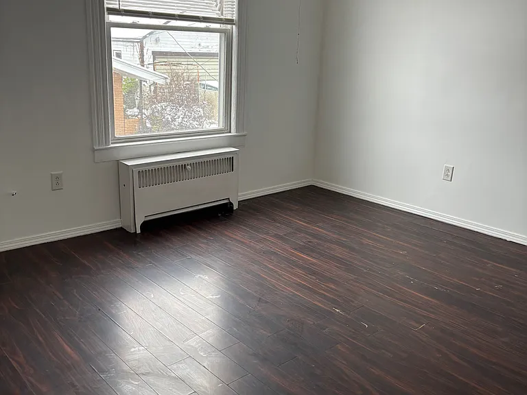 31 1/2 Morrison St — Photo 4