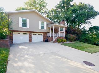 1207 N Smiley St, O'Fallon, IL 62269