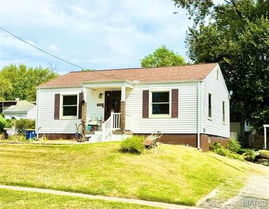 10325 Breckenridge Rd, Saint Ann, MO, 63074