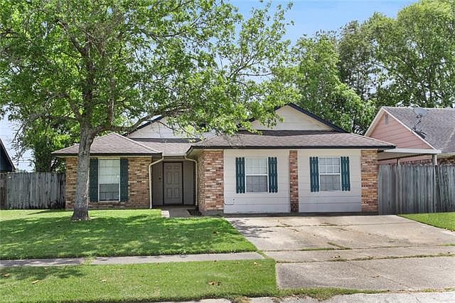 1st image of 2094 Greenwood Dr