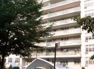 370 Ocean Pkwy APT 7J, Brooklyn, NY 11218