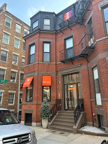 49 Gloucester St Photo 1