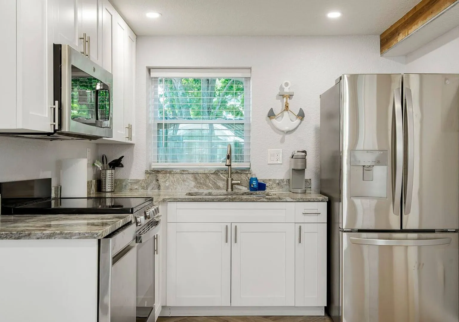405 Dunedin Rentals LLC — Photo 3