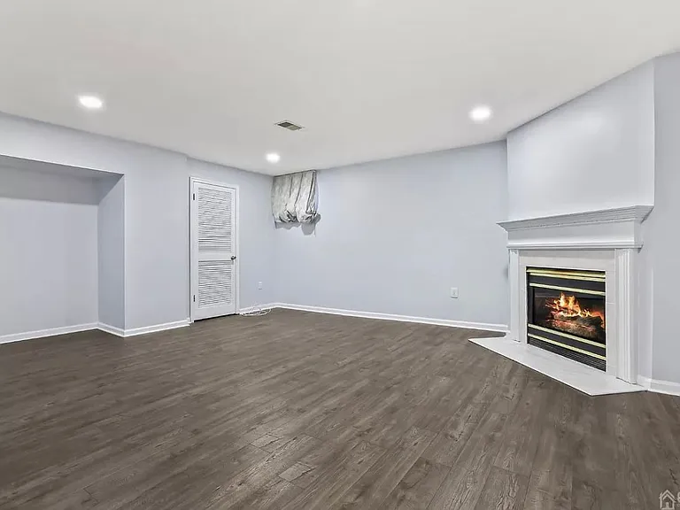 12 Donamar Ln — Photo 9