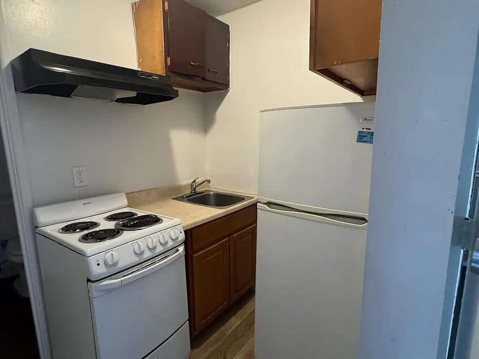 404-406 Charles St