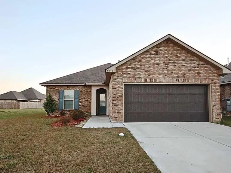 42481 Baystone Ave — Photo 1