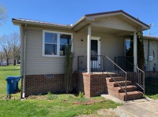 303 Hunt St, Manchester, TN 37355