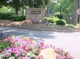 906 Park Ridge Cir, Marietta, GA 30068