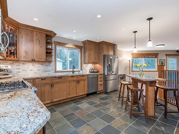 5th image of 25700 116th Ave