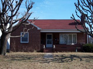 302 Hill Ave, Elkton, VA 22827