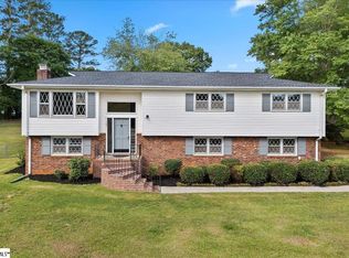 102 Willow Ct, Easley, SC 29642
