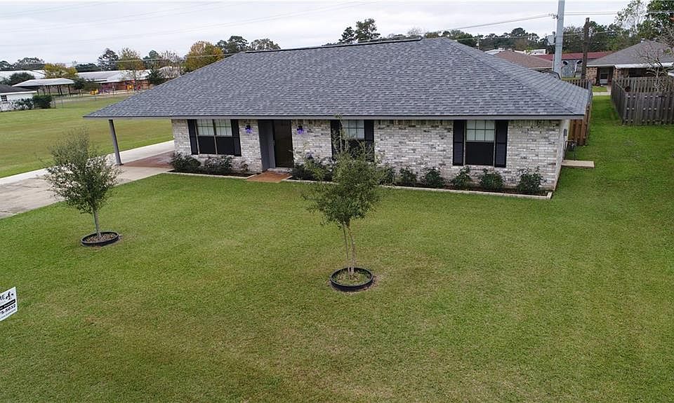 1st image of 519 Royale Dr