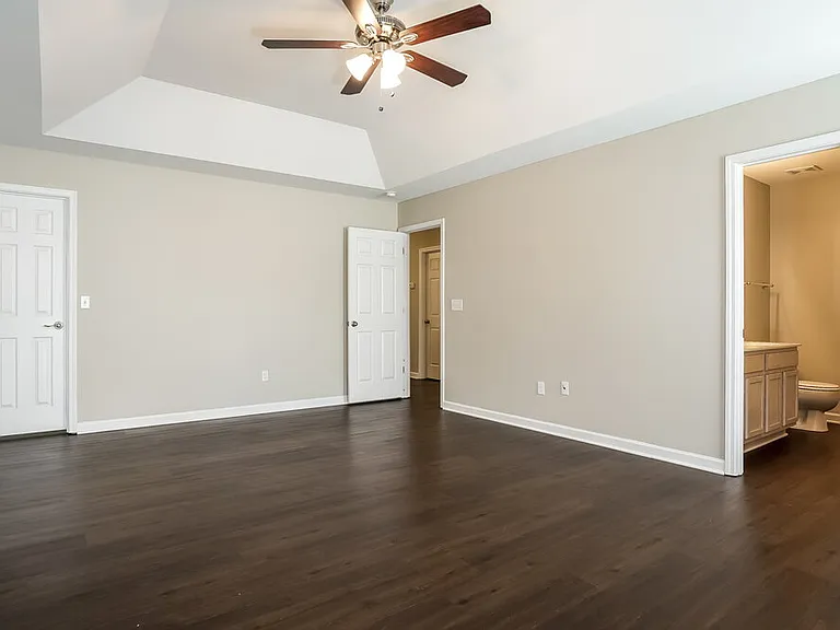6412 Willowlawn Dr — Photo 10