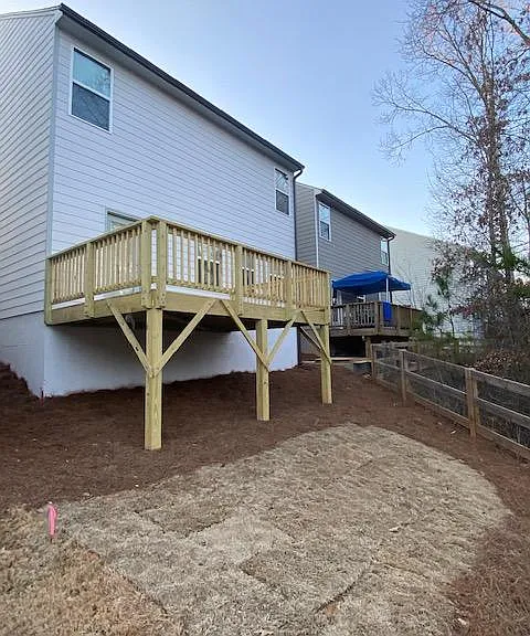 private back deck backs up to woods