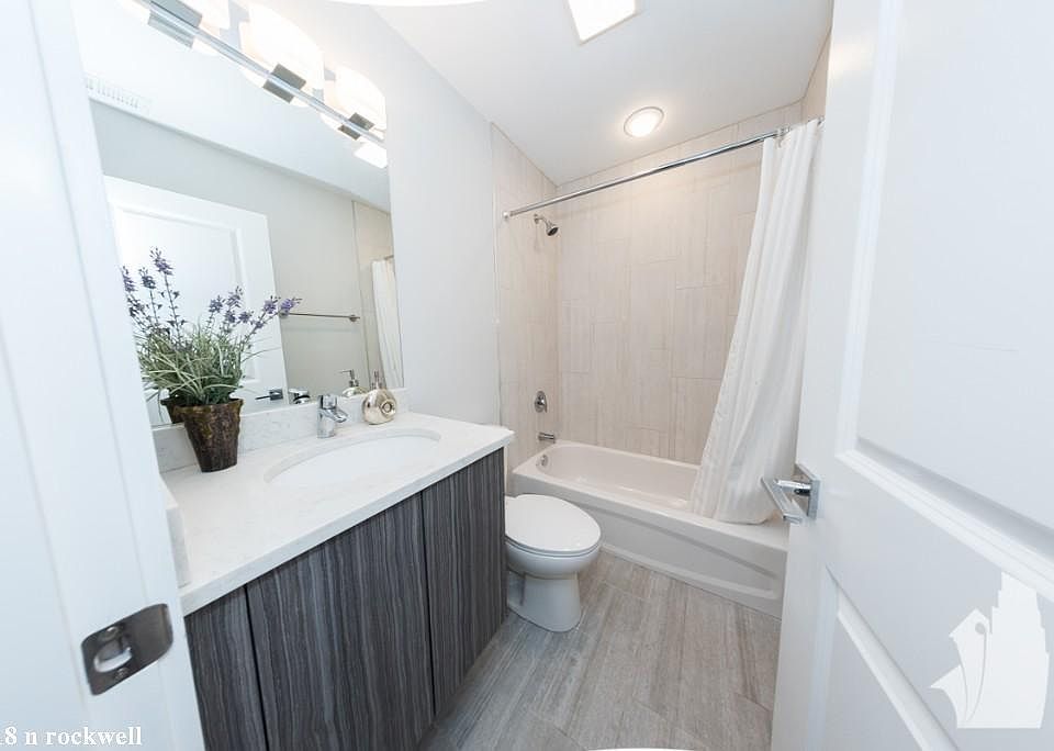 1st image of 2618 N Rockwell St #912