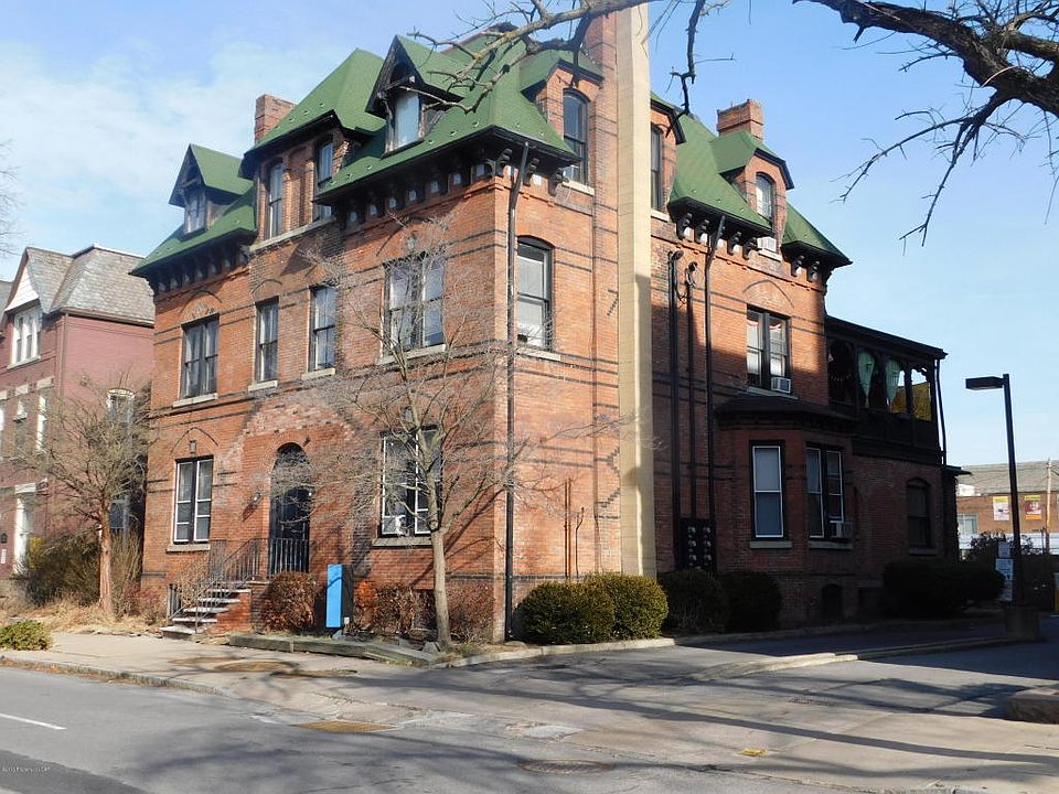 Building Photo 4
