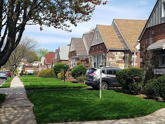 3rd image of 186-22 Elmira Ave