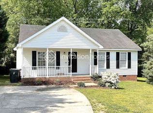 1128 Holly Pointe Dr, Wendell, NC 27591