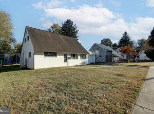 1102 Dilworth Rd, Wilmington, DE 19805