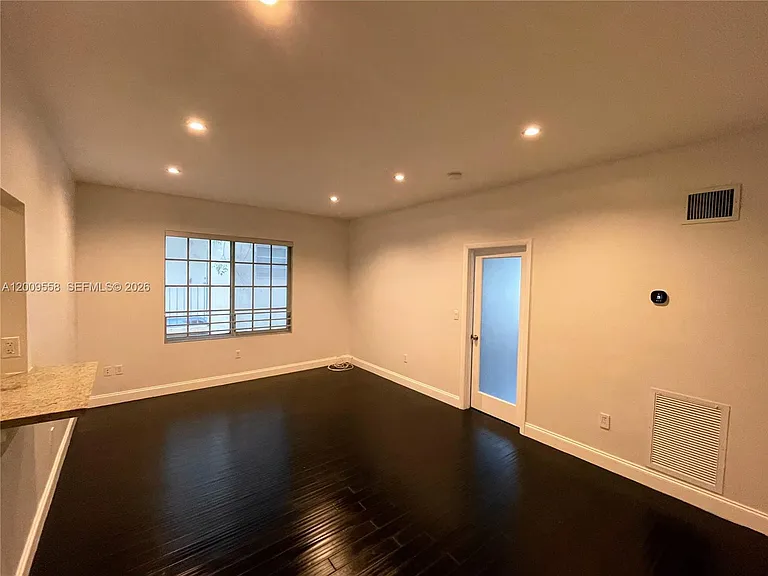 815 Euclid Ave #9 — Photo 9