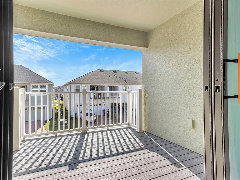 2274 S Centerra Loop — Photo 24
