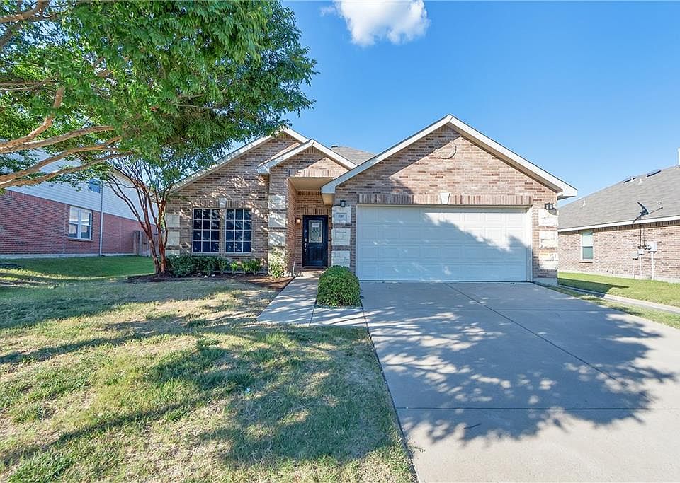 1st image of 816 Crystal Dr
