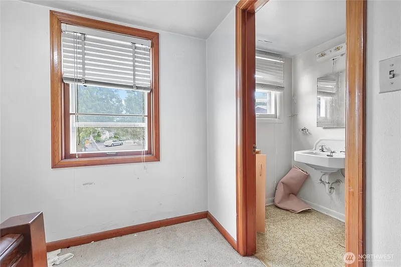 Thumbnail 13