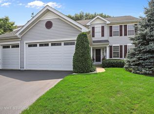 555 W Wildspring Rd, Round Lake, IL 60073