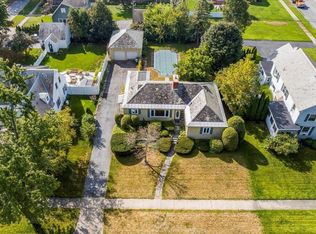 10 Pershing Rd, Queensbury, NY 12804