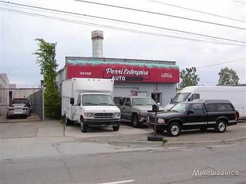 2nd image of 30458 Groesbeck Hwy