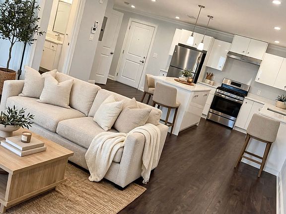 4th image of 71A Legacy Blvd #210