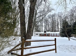 13383 Carbondale Rd, Nelsonville, OH 45764