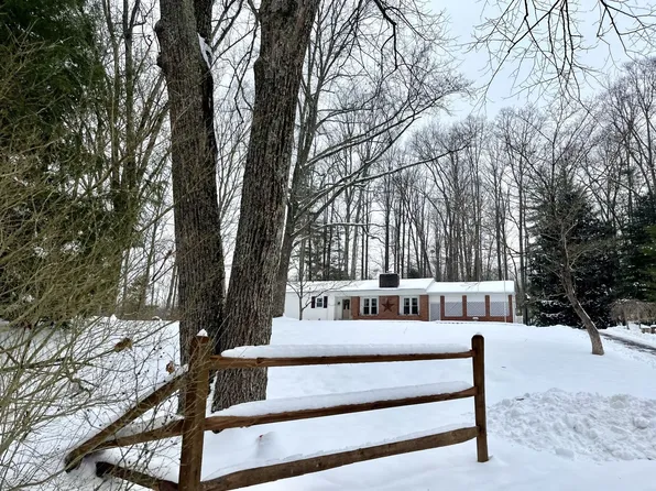 13383 Carbondale Rd, Nelsonville, OH 45764