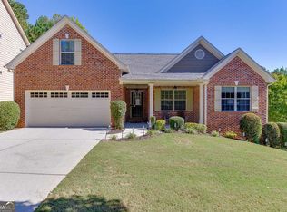 5652 Leaf Ridge Ln NE, Buford, GA 30518