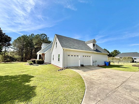 3rd image of 72 Upper Ty Ty Rd