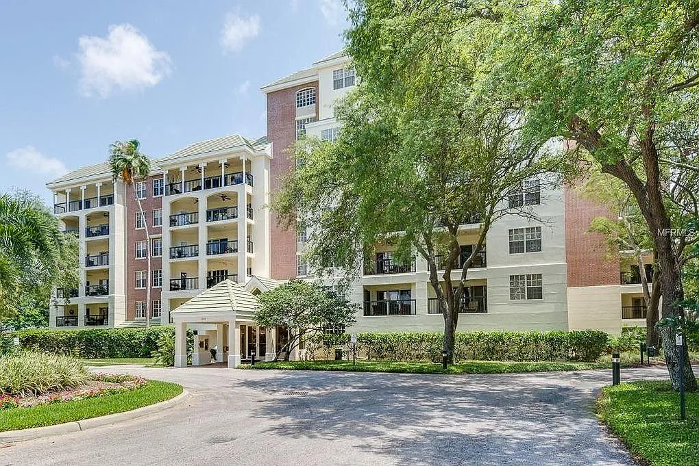 1002 S Harbour Island Boulevard — Photo 1
