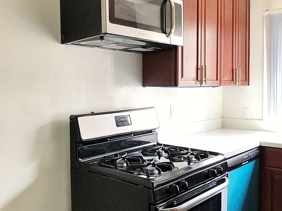 2nd image of 8736 Holloway Dr APT C
