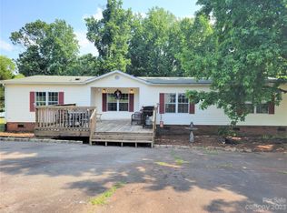 806 Hughes St SW, Valdese, NC 28690