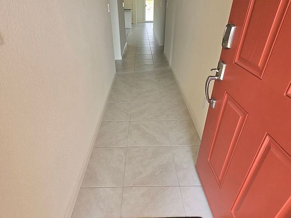 5th image of 496 Russell Rd