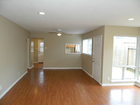 4th image of 7016 Gumwood Cir